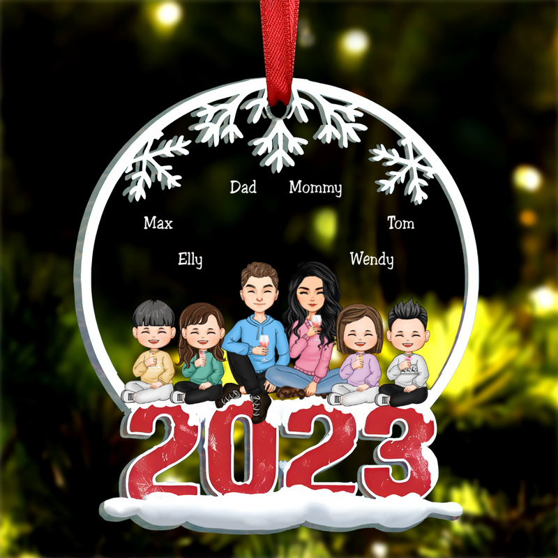 Family - Family Sitting Together - Personalized Circle Ornament (II)