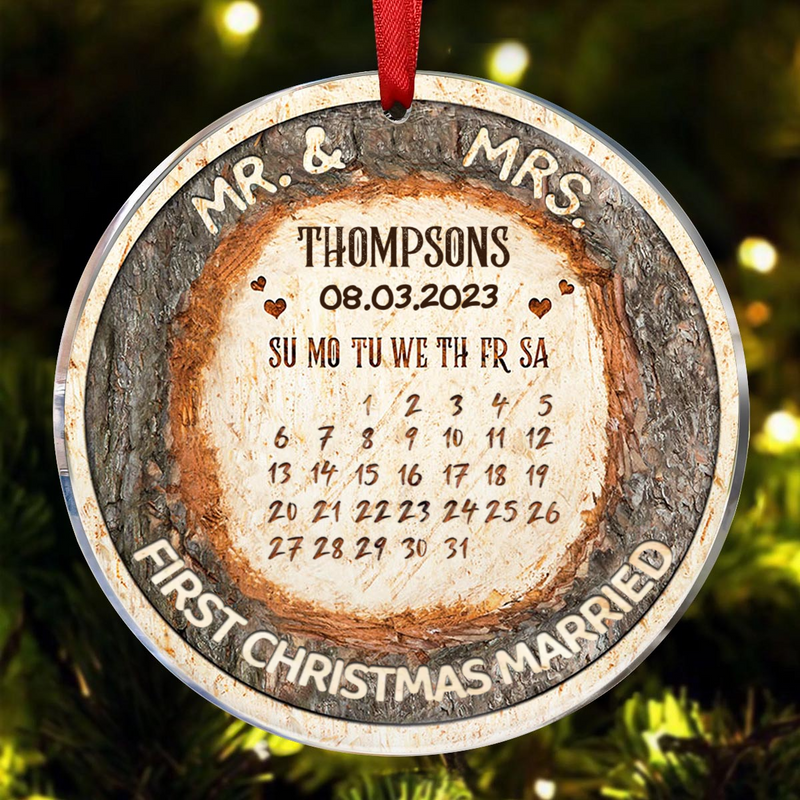 Couple - First Christmas Married - Personalized Circle Ornament