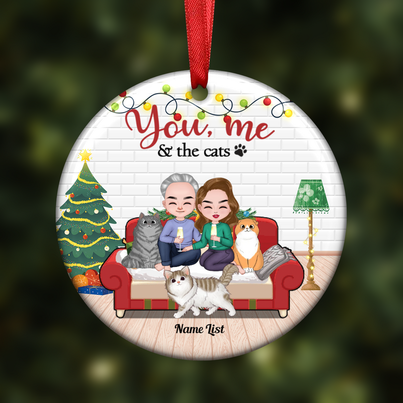 Couple & Cat - You Me & The Cats On Sofa Christmas - Personalized Circle Ornament